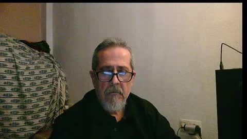Snapshot of neron401 chatting on November 14, 9:24 pm neron401 online show from November 14, 9:24 pm