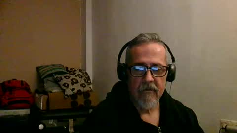 Snapshot of neron401 chatting on December 15, 3:44 am neron401 online show from December 15, 3:44 am