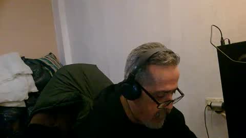 neron401 online show from February 18, 10:50 pm