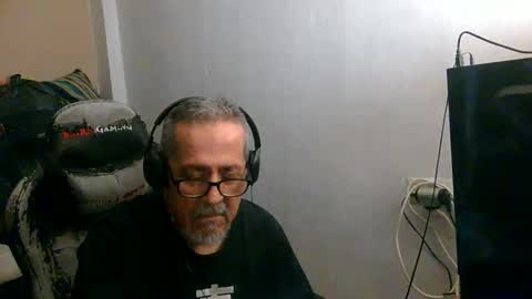 neron401 online show from April 24, 2:03 am