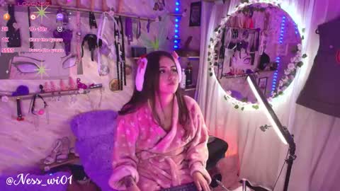 Snapshot of ness_wi chatting on February 15, 7:51 am online show from February 15, 7:51 am