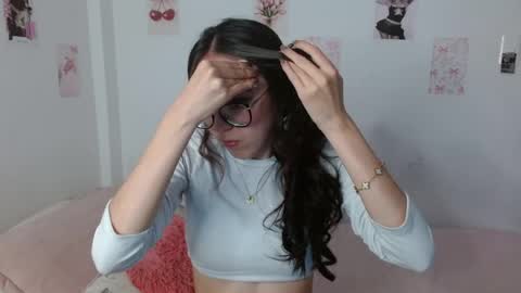 Snapshot of nessaa_ chatting on July 2, 2:44 am Nessa online show from July 2, 2:44 am
