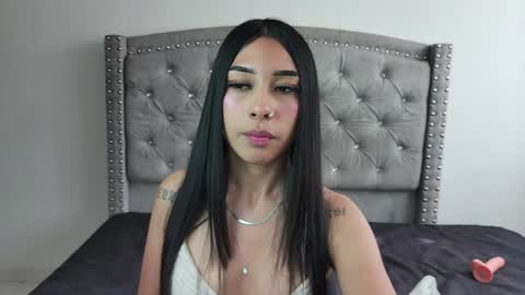 Snapshot of nesuko_kamado chatting on January 6, 5:49 pm nesuko_kamado online show from January 6, 5:49 pm