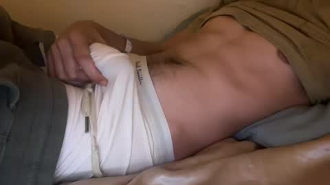 Snapshot of netflixchillin20 chatting on January 8, 7:34 am alpha online show from January 8, 7:34 am