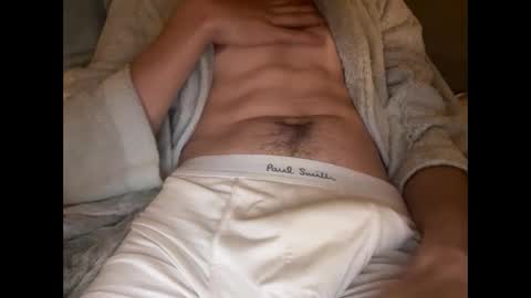 Snapshot of netflixchillin20 chatting on February 19, 8:01 am alpha online show from February 19, 8:01 am