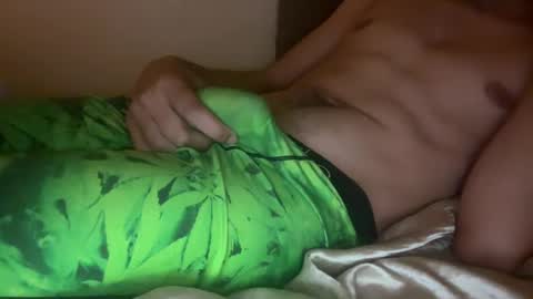 Snapshot of netflixchillin20 chatting on September 30, 8:41 am alpha online show from September 30, 8:41 am