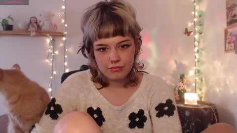 Snapshot of neurotic_witch chatting on September 19, 5:57 pm Mar online show from September 19, 5:57 pm