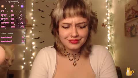 Snapshot of neurotic_witch chatting on September 20, 6:14 am Mar online show from September 20, 6:14 am