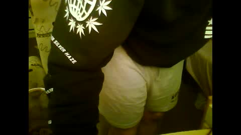 Snapshot of neverland966 chatting on January 9, 11:34 pm Mark online show from January 9, 11:34 pm