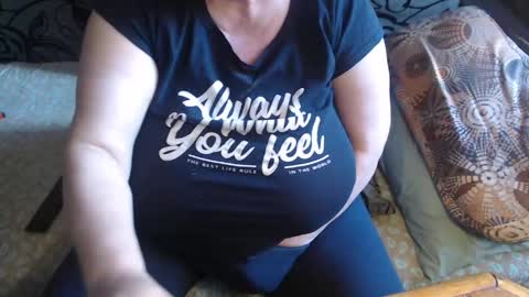 Snapshot of new_milf chatting on May 16, 10:36 am Lilly online show from May 16, 10:36 am