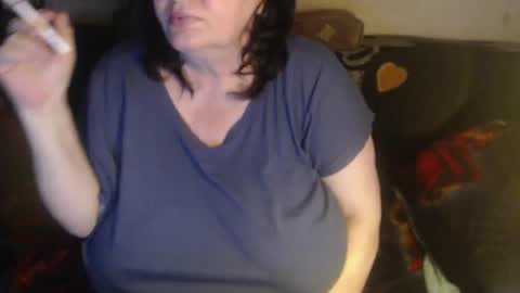 Snapshot of new_milf chatting on June 16, 2:36 am Lilly online show from June 16, 2:36 am