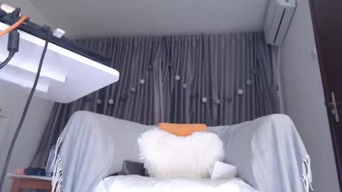 Snapshot of newamore chatting on November 5, 8:09 pm Im Ana ntmu...Please dontt forget to give thump up and follow me kiss online show from November 5, 8:09 pm