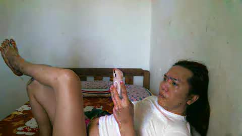 Snapshot of newest_star69 chatting on January 22, 3:41 am Lucy Pearl online show from January 22, 3:41 am