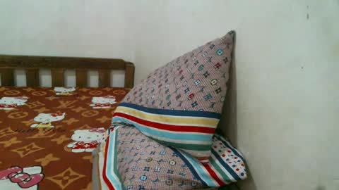 Snapshot of newest_star69 chatting on January 23, 2:12 am Lucy Pearl online show from January 23, 2:12 am