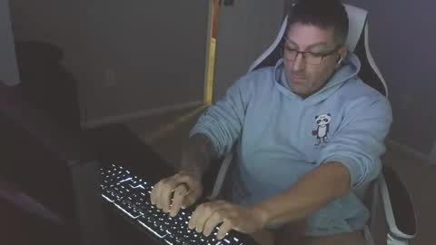 newevo online show from November 2, 3:25 pm