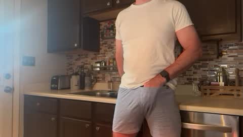 newguy_097 online show from March 22, 1:58 pm