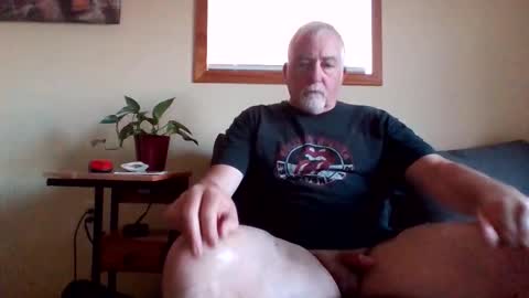Snapshot of newhallboxer chatting on March 19, 11:09 pm newhallboxer online show from March 19, 11:09 pm