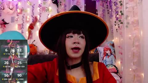 Snapshot of newjadedelux chatting on December 22, 8:25 pm New Account Jade Delux online show from December 22, 8:25 pm