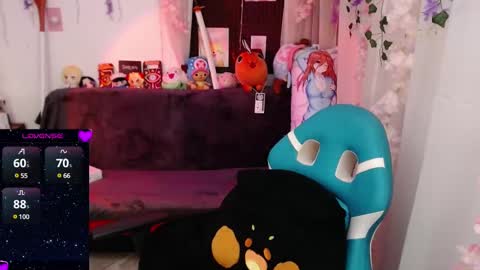 Snapshot of newjadedelux chatting on February 10, 10:40 pm New Account Jade Delux online show from February 10, 10:40 pm