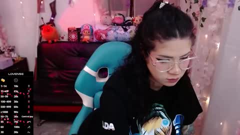 Snapshot of newjadedelux chatting on September 19, 8:20 pm New Account Jade Delux online show from September 19, 8:20 pm