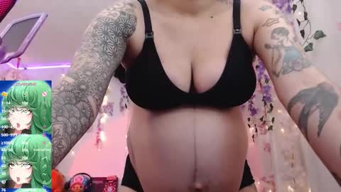 Snapshot of newjadedelux chatting on November 24, 5:56 pm New Account Jade Delux online show from November 24, 5:56 pm