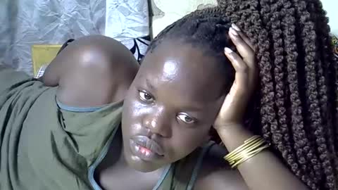 ryena and pam online show from December 20, 5:14 am