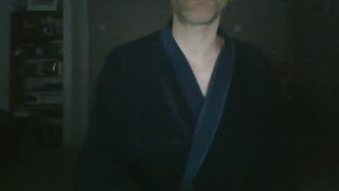 Snapshot of newsteven1 chatting on December 10, 9:12 am steven online show from December 10, 9:12 am