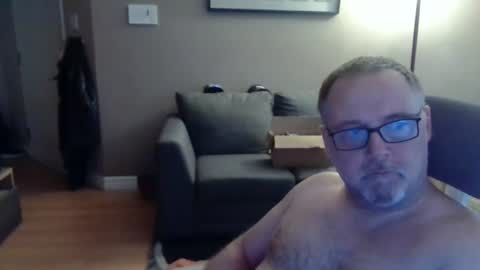 Snapshot of newvvorld chatting on July 1, 3:45 pm NewWorld online show from July 1, 3:45 pm