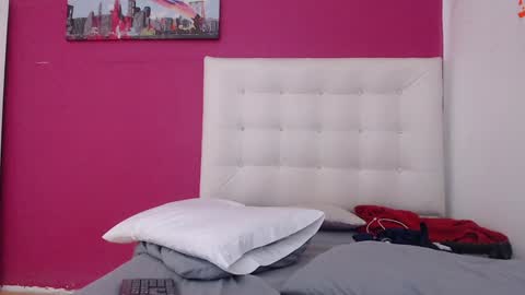 Snapshot of nextdoor_fantasy chatting on December 19, 6:34 am nextdoor_fantasy online show from December 19, 6:34 am