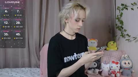 NextVibe1 online show from November 25, 5:13 pm