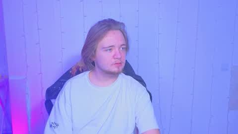 Snapshot of nexxxusme chatting on February 17, 12:51 am nexxxusme online show from February 17, 12:51 am