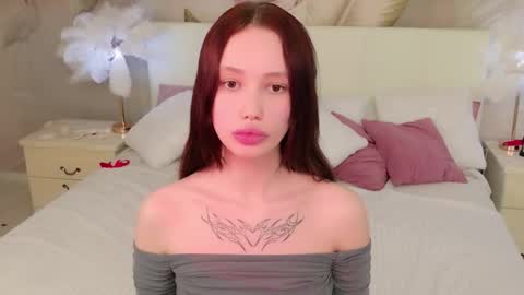 Snapshot of neya_milk chatting on March 26, 11:27 am Neya online show from March 26, 11:27 am