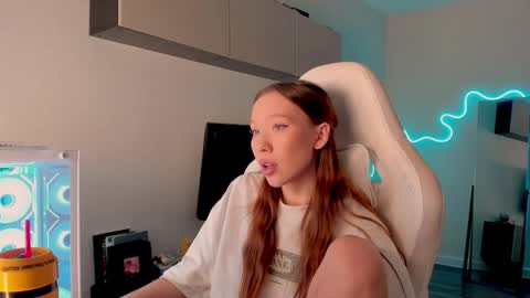 Mina online show from March 27, 7:14 am