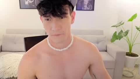   online show from July 6, 10:01 pm