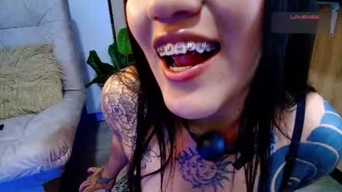 Snapshot of neytiri_san chatting on June 25, 4:01 am Valery Gonzales online show from June 25, 4:01 am