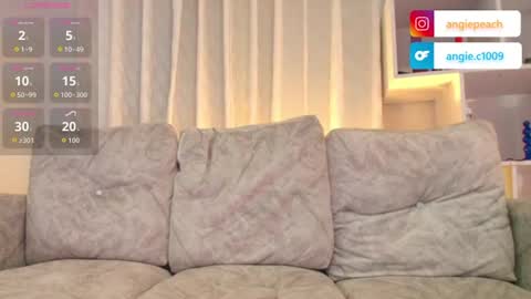Snapshot of nezo_ chatting on June 15, 2:58 am Angie Instagram angie julianac add me online show from June 15, 2:58 am