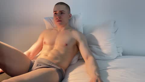 Adrian Von Ziegler online show from February 8, 2:15 am