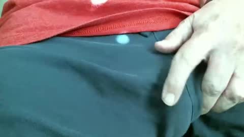 Snapshot of ngurth chatting on November 2, 6:32 pm ngurth online show from November 2, 6:32 pm