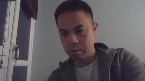 nguyen7788789 online show from October 16, 5:19 am