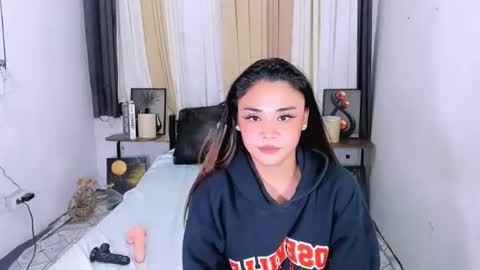 hottie nicole online show from June 14, 1:36 am