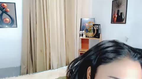 Snapshot of nhicolehollywood chatting on July 23, 2:42 am hottie nicole online show from July 23, 2:42 am