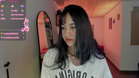 Snapshot of nia_blaze chatting on March 24, 8:25 pm Nia online show from March 24, 8:25 pm