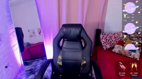 Snapshot of niafire chatting on November 28, 4:09 pm Nia online show from November 28, 4:09 pm