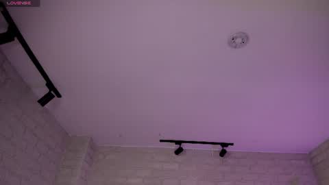 SQUIRTER DOLL    online show from June 29, 7:58 pm