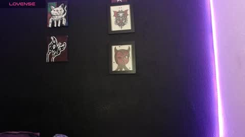 Snapshot of niakat_ chatting on January 4, 8:06 am  niakat  online show from January 4, 8:06 am