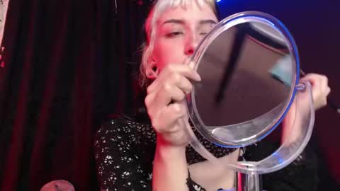 Snapshot of niakat_ chatting on March 11, 7:58 am  niakat  online show from March 11, 7:58 am