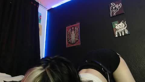 Snapshot of niakat_ chatting on March 12, 3:02 am  niakat  online show from March 12, 3:02 am