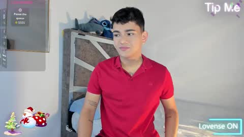 Niall  online show from December 15, 7:51 pm