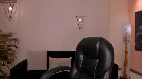Call me Nia  online show from May 13, 2:53 am