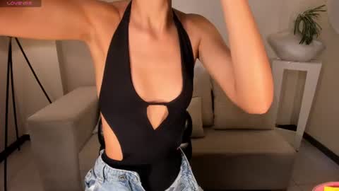 Call me Nia  online show from June 14, 5:26 pm